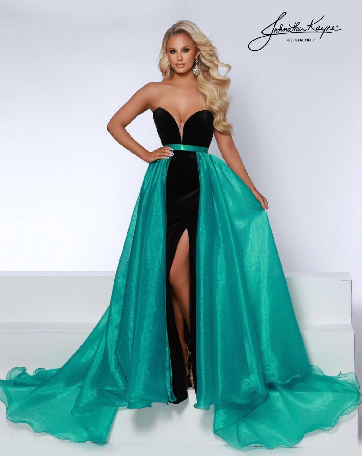 Johnathan Kayne Overskirt 1