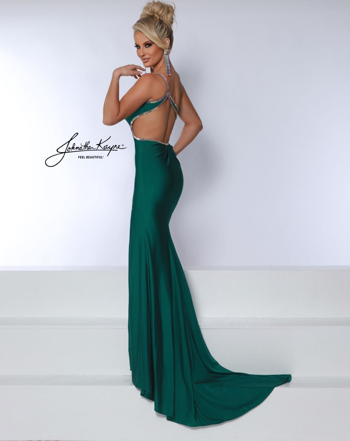 Johnathan Kayne 3105