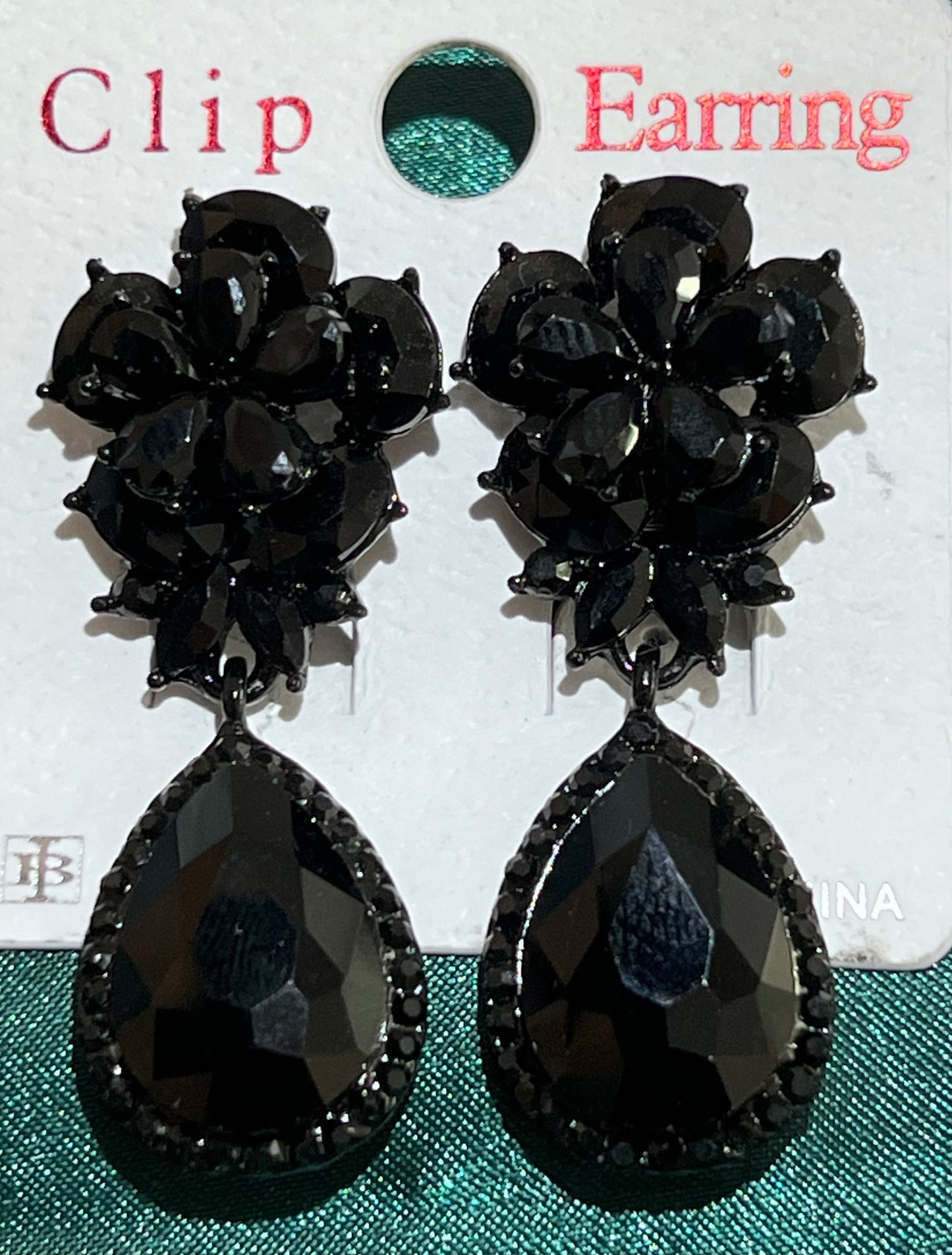 Little’s Teardrop Earrings