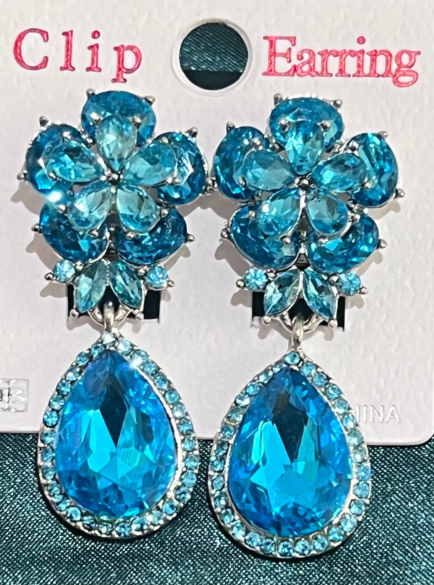 Little’s Teardrop Earrings